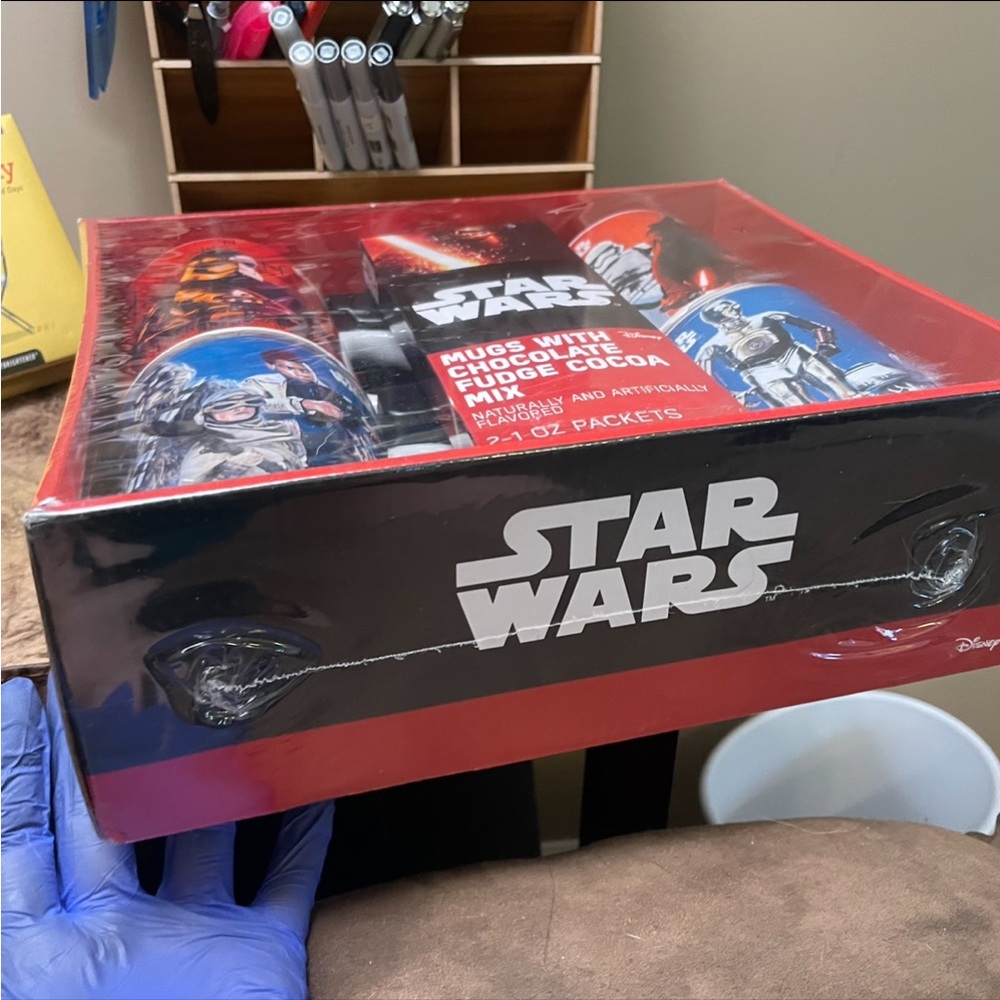 Star Wars Collectible Coffee Mugs 2016 Hot Cocoa Disney 4 Coffee Mugs New - Picture 3 of 6